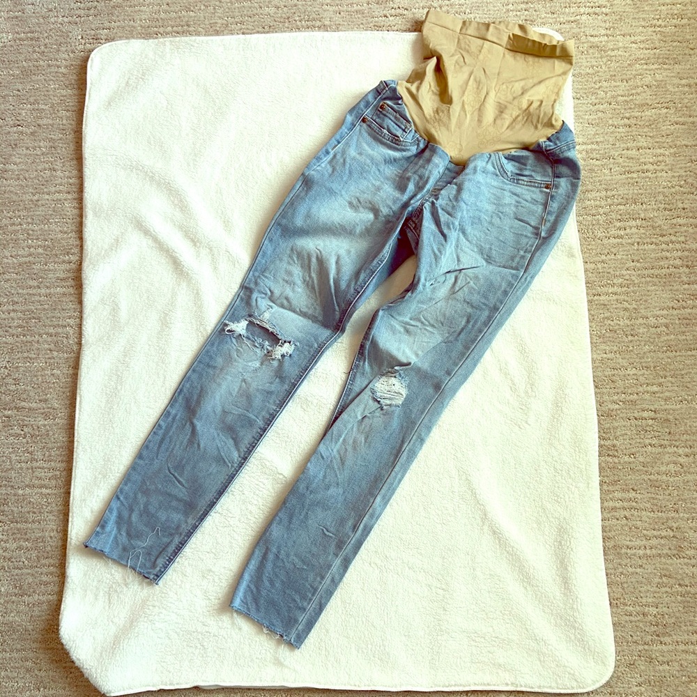 Jessica Simpson Distressed Maternity Cropped Jean